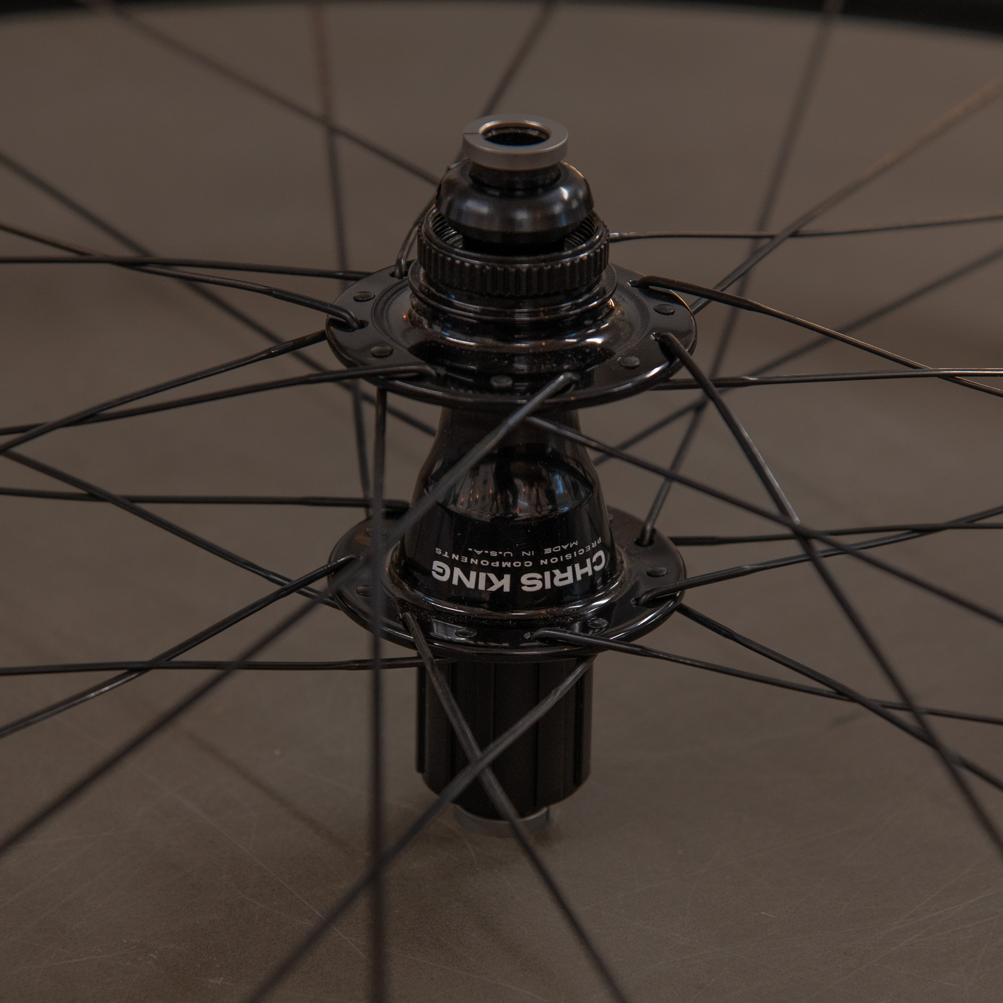 ÆRA AR|28 Carbon Wheelset with 28 hole Chris King R45D Centrelock