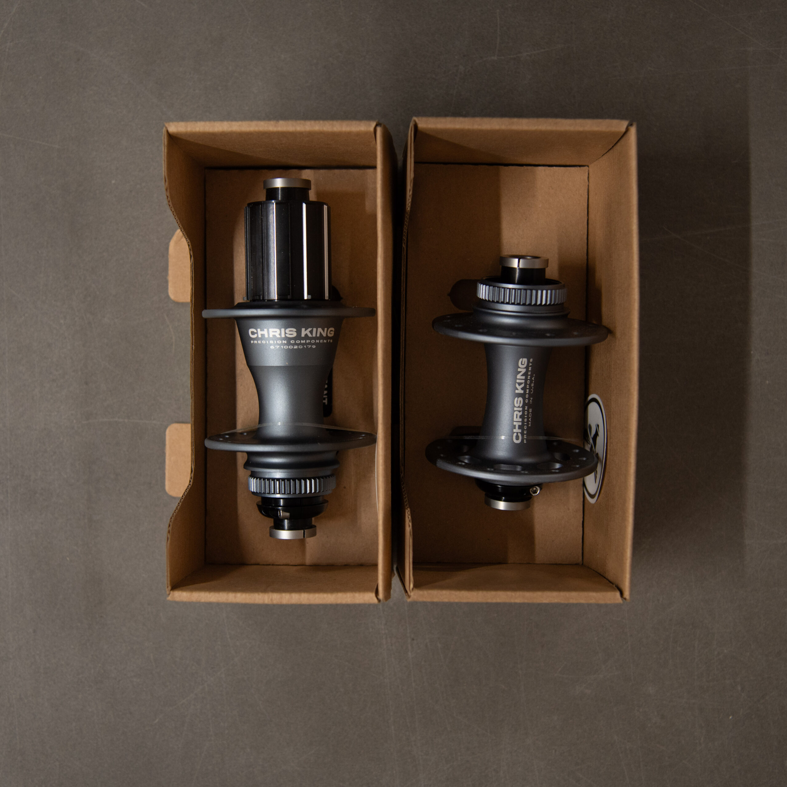 Chris King Matt Slate Road R45D front 100x12mm & 142x12mm Rear