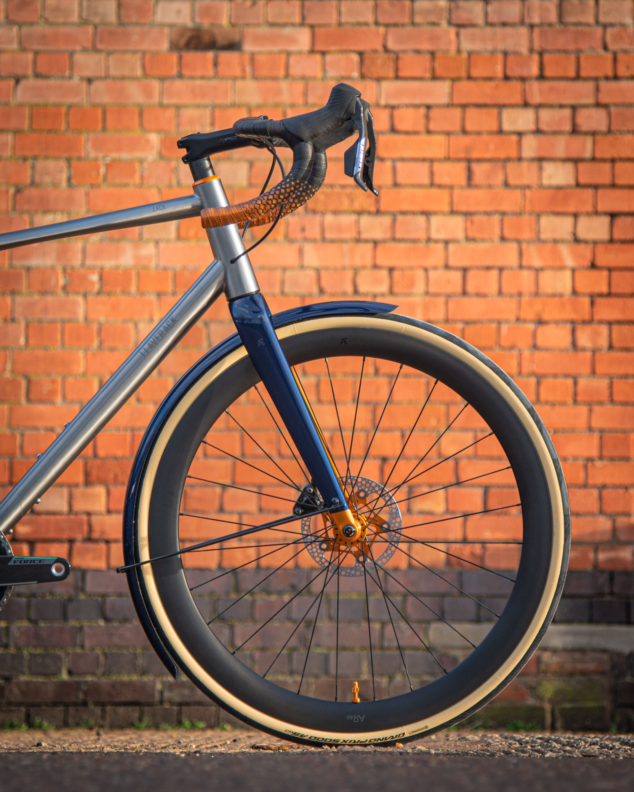 JACK-UDH-SRAM-Force-Painted-Orange-Blue-Web-Res-02