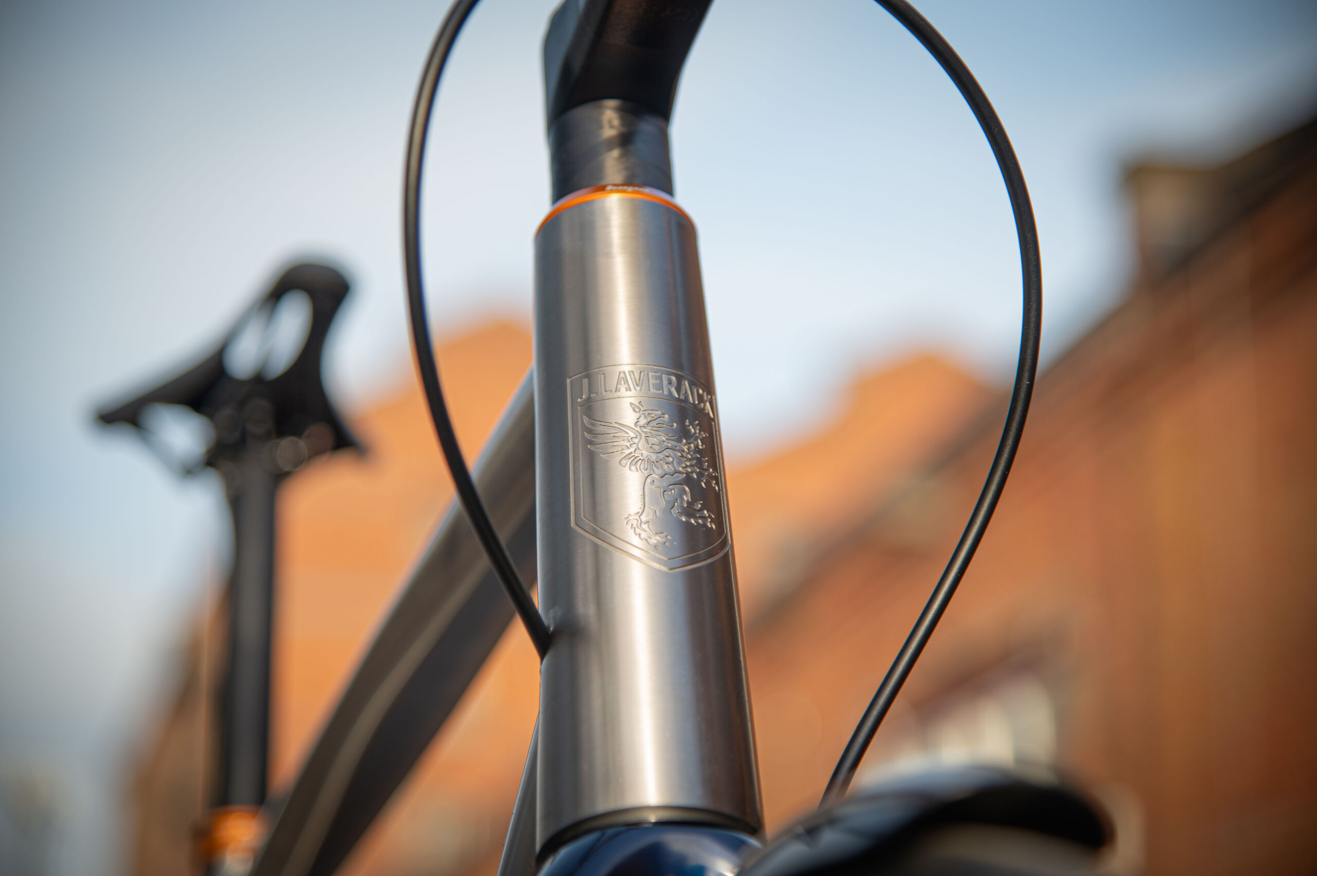 JACK-UDH-SRAM-Force-Painted-Orange-Blue-Web-Res-13