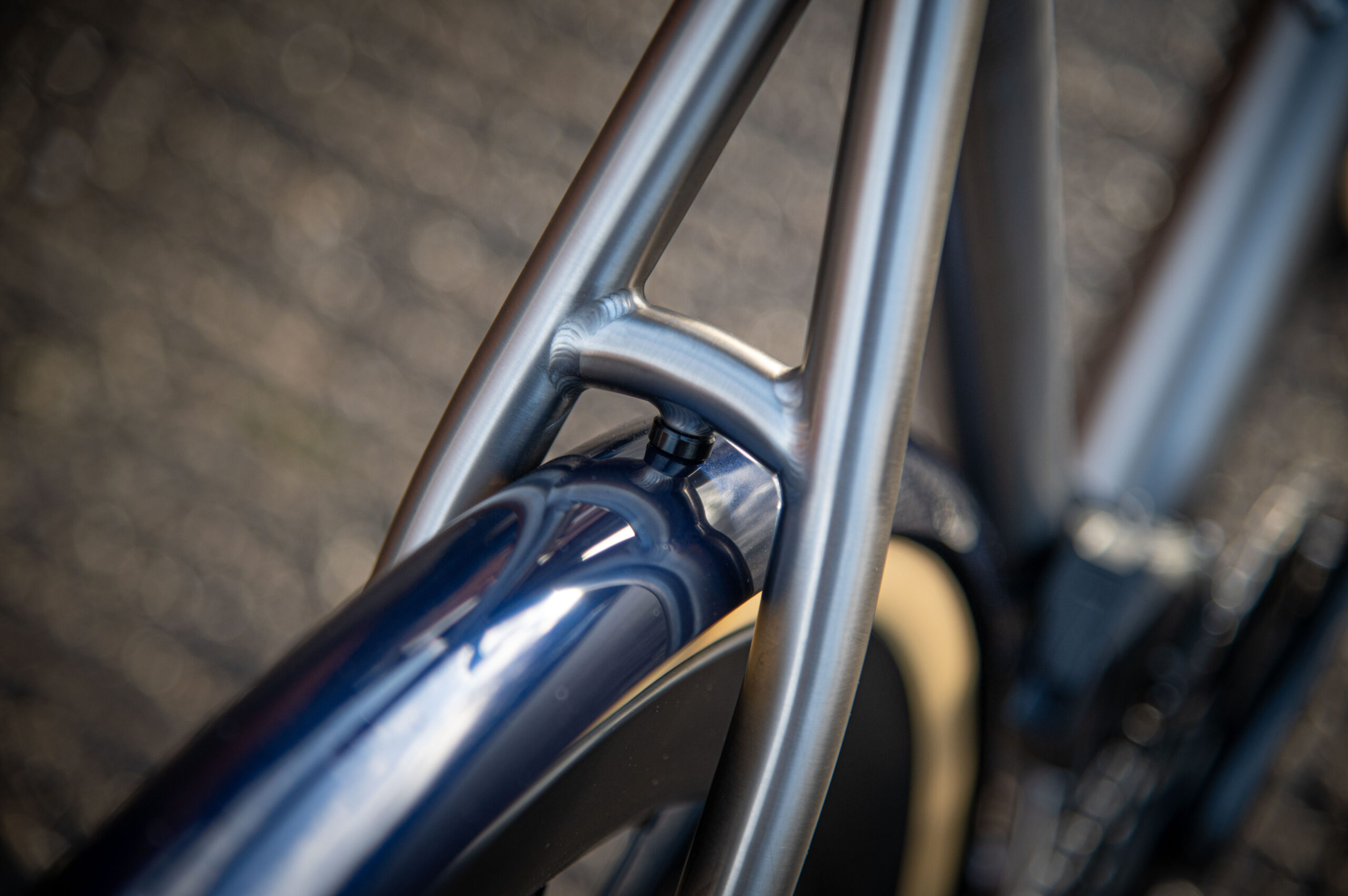 JACK-UDH-SRAM-Force-Painted-Orange-Blue-Web-Res-18